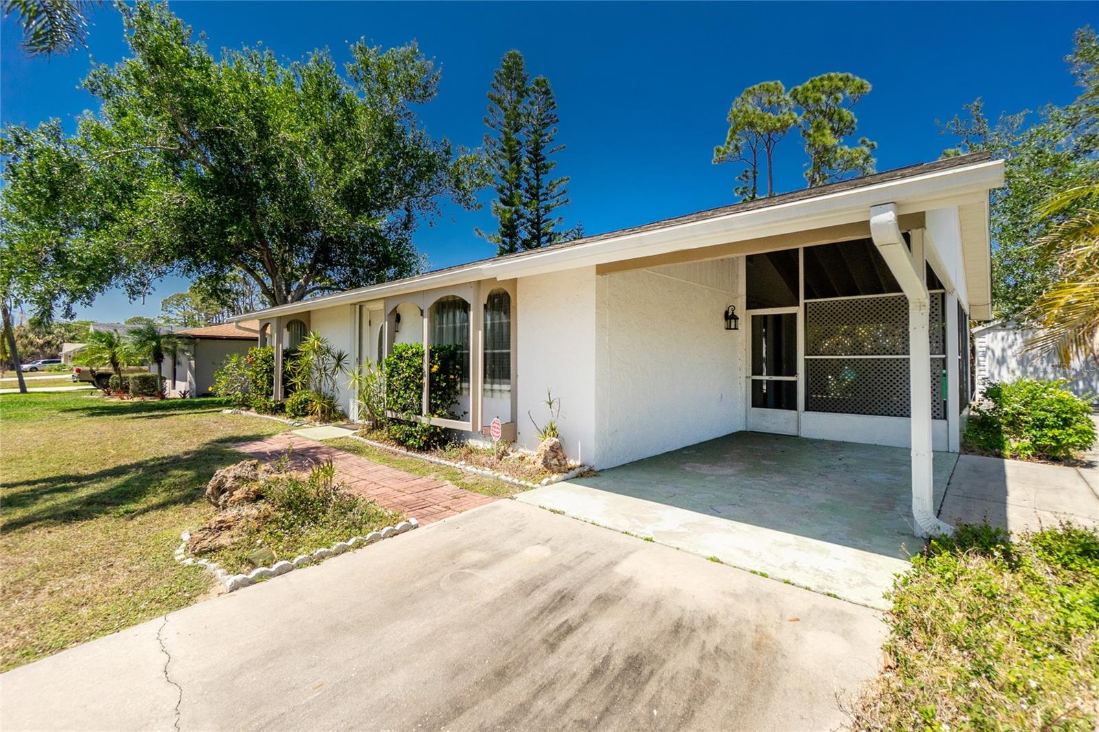 2690 AUBURN BLVD, PORT CHARLOTTE, FL, 33948