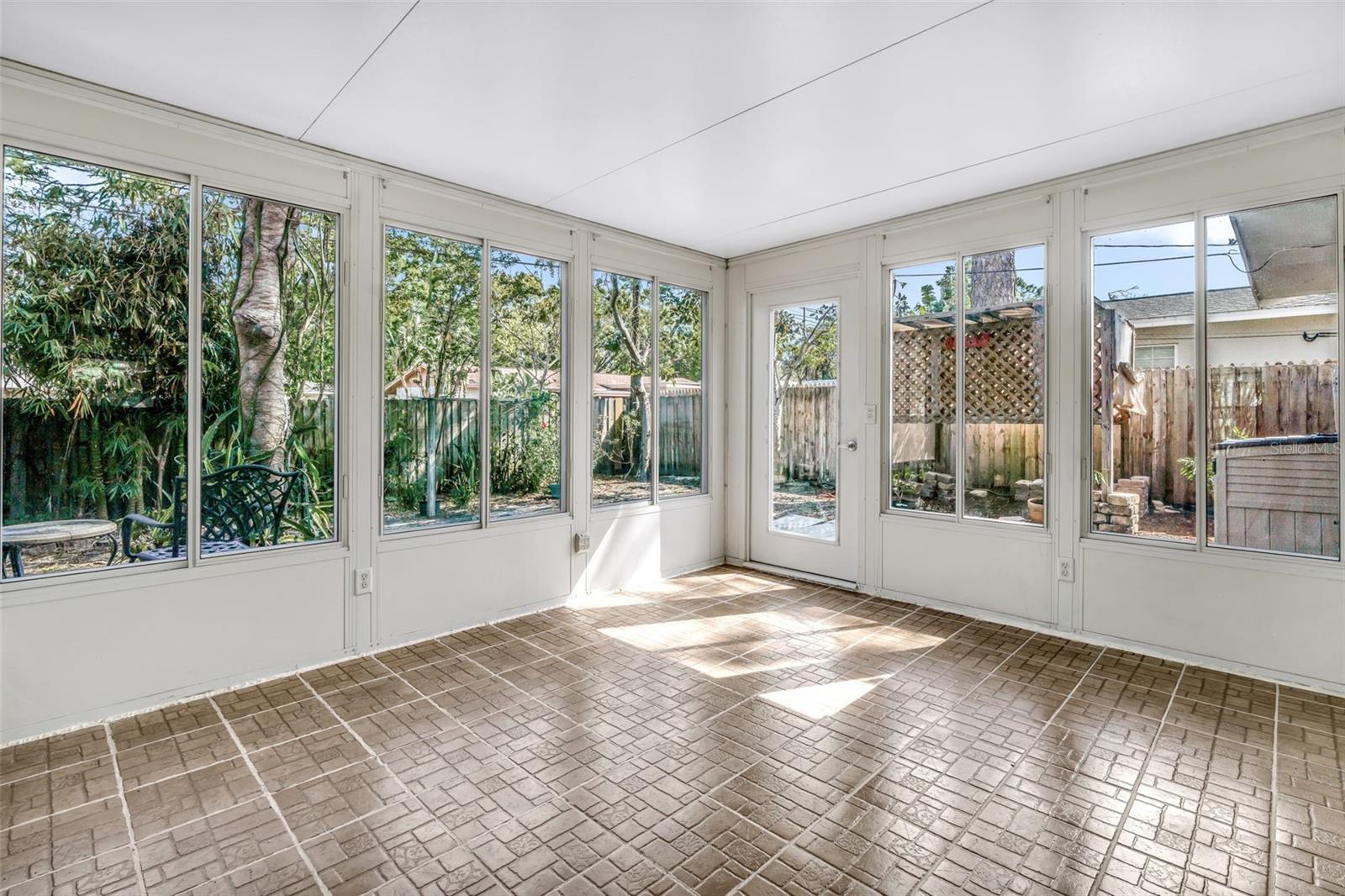 1250 12TH CT SW, LARGO, FL, 33770