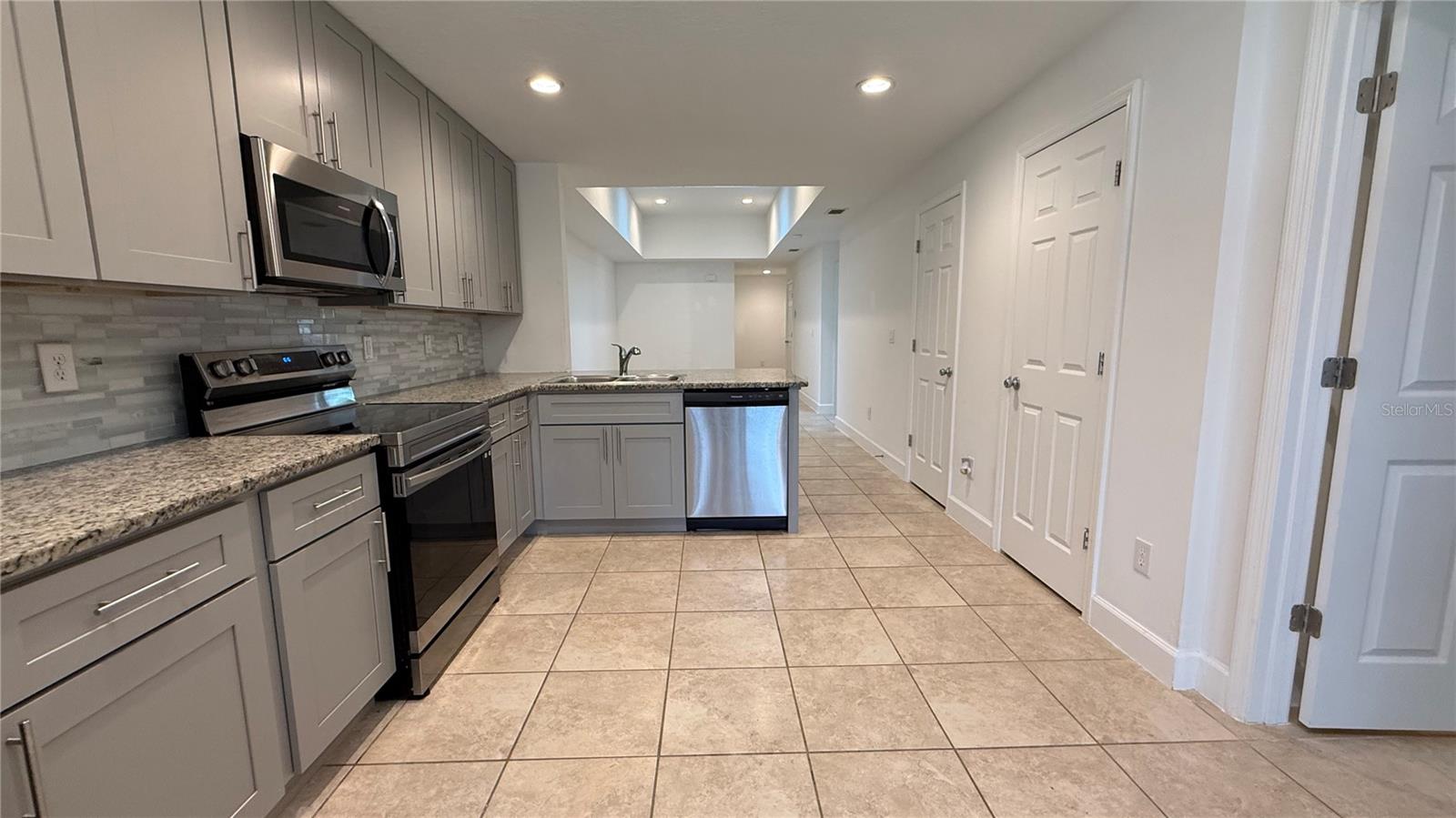 21 EMERALD LN, PALM COAST, FL, 32164