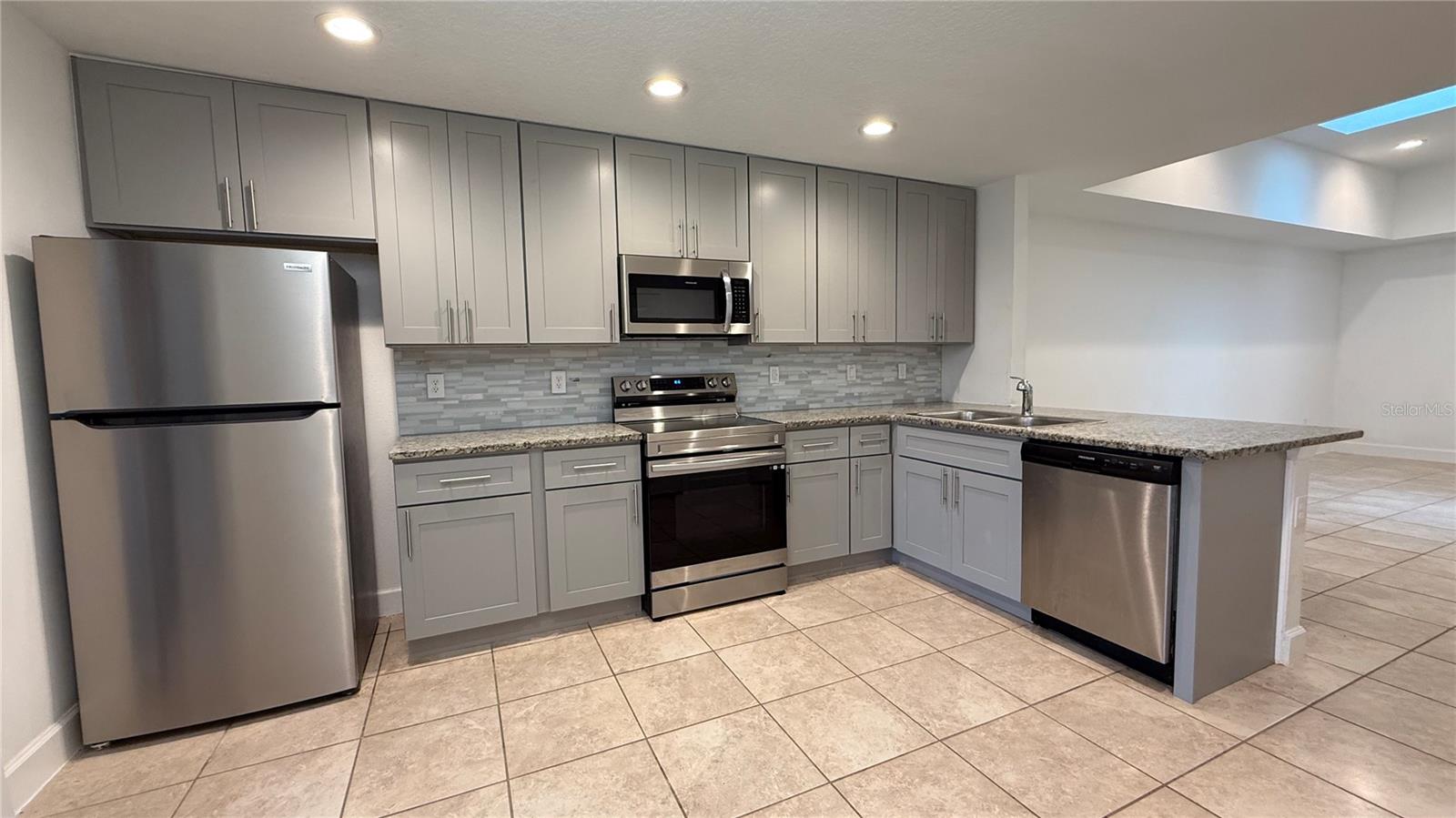 21 EMERALD LN, PALM COAST, FL, 32164