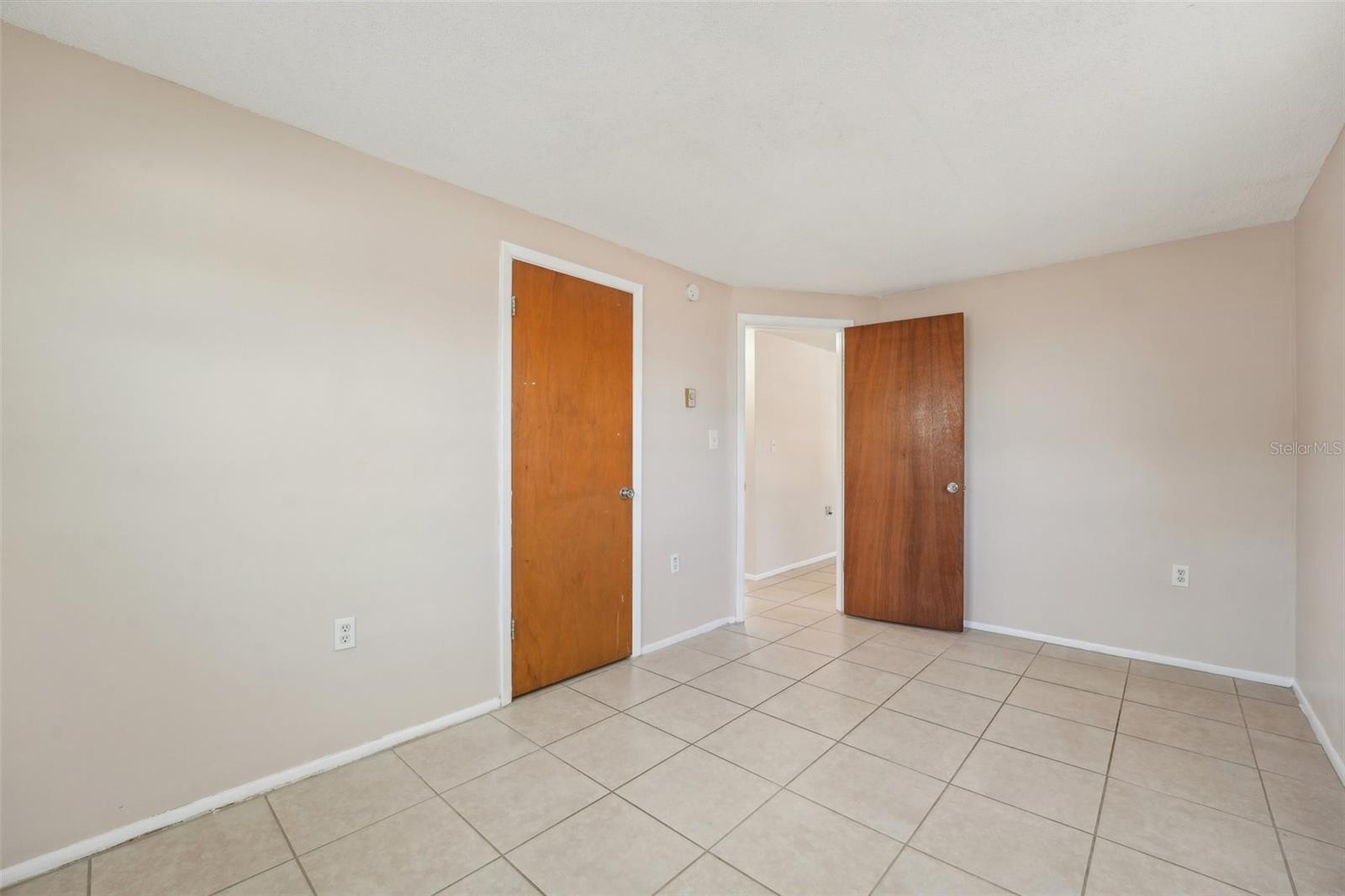 7034 N KING ARTHUR DR E #4, PORT RICHEY, FL, 34668
