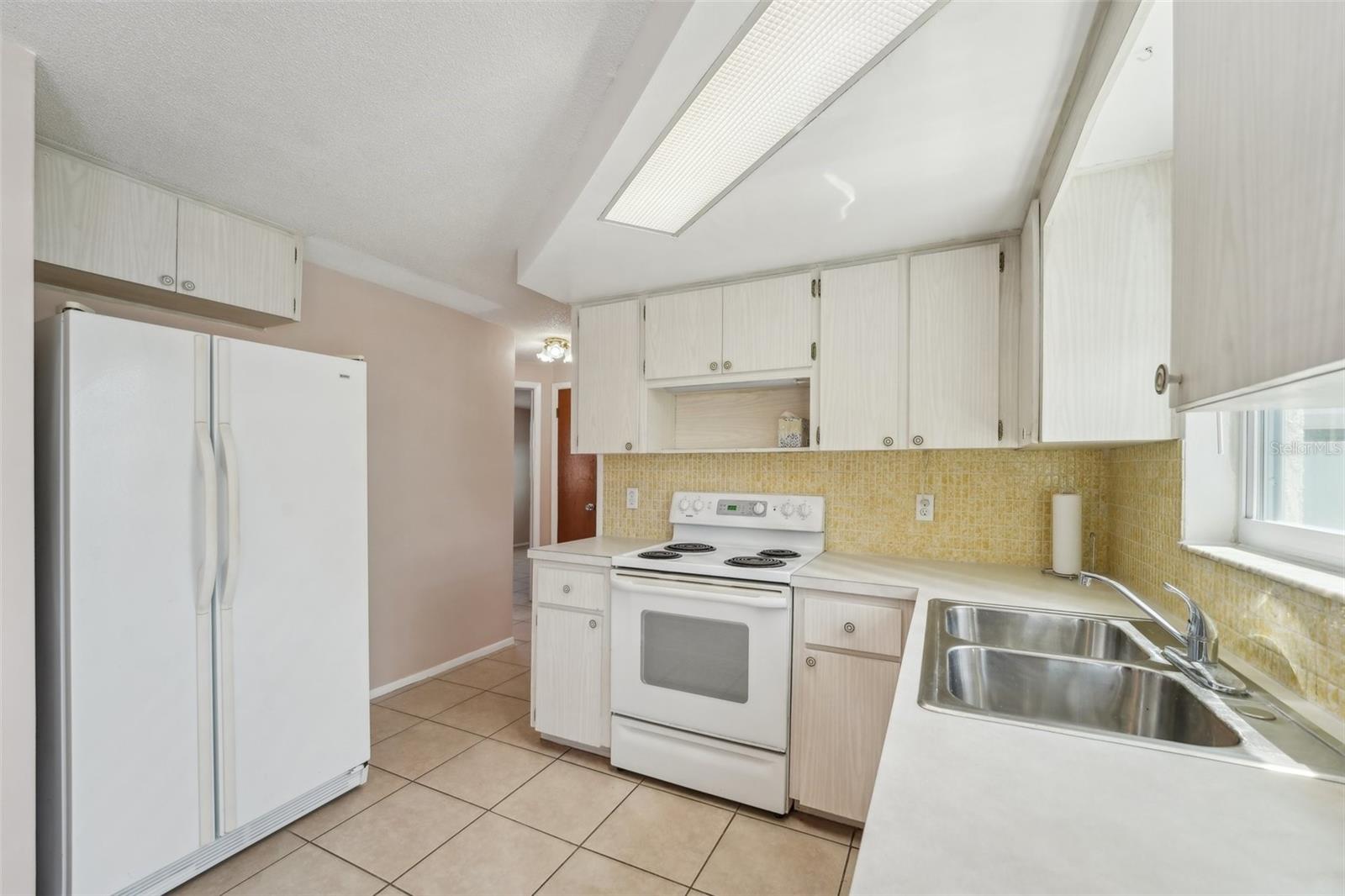 7034 N KING ARTHUR DR E #4, PORT RICHEY, FL, 34668