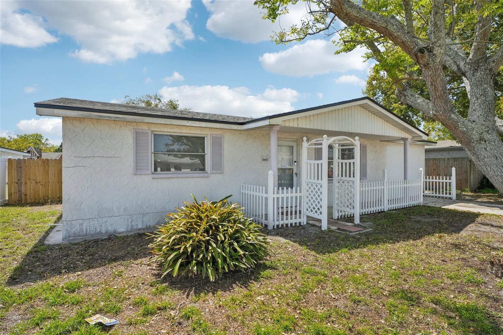 7034 N KING ARTHUR DR E #4, PORT RICHEY, FL, 34668