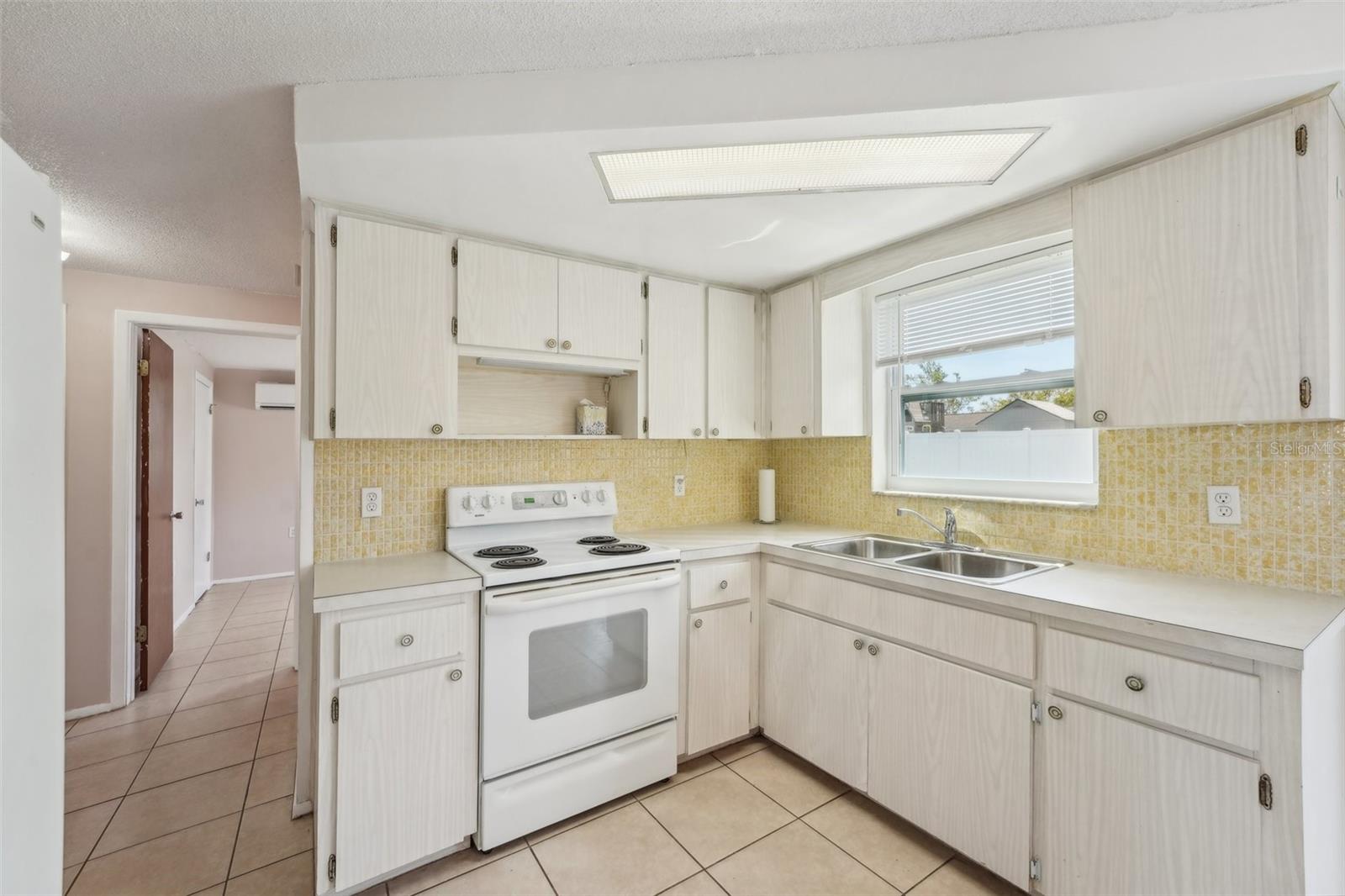 7034 N KING ARTHUR DR E #4, PORT RICHEY, FL, 34668