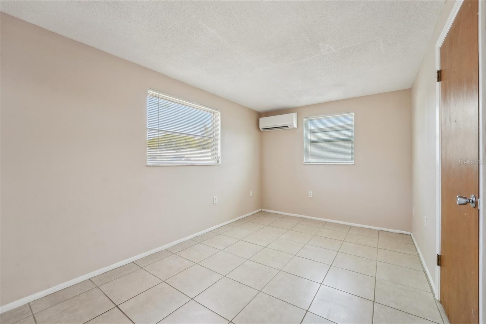 7034 N KING ARTHUR DR E #4, PORT RICHEY, FL, 34668
