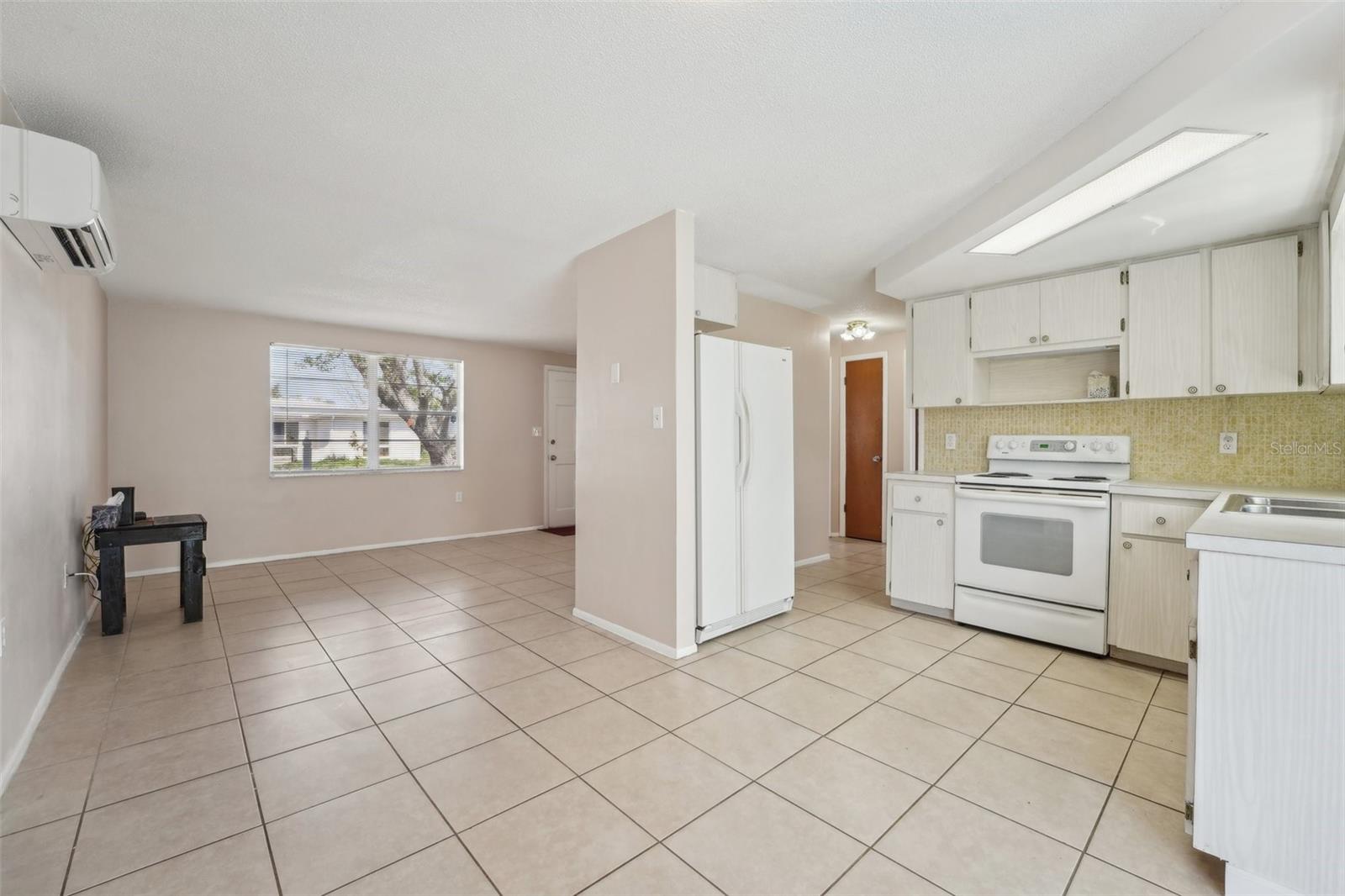 7034 N KING ARTHUR DR E #4, PORT RICHEY, FL, 34668