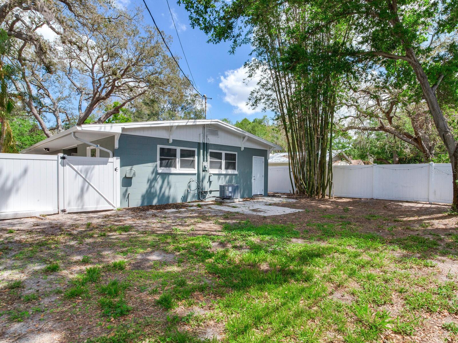 623 15TH AVE NW, LARGO, FL, 33770