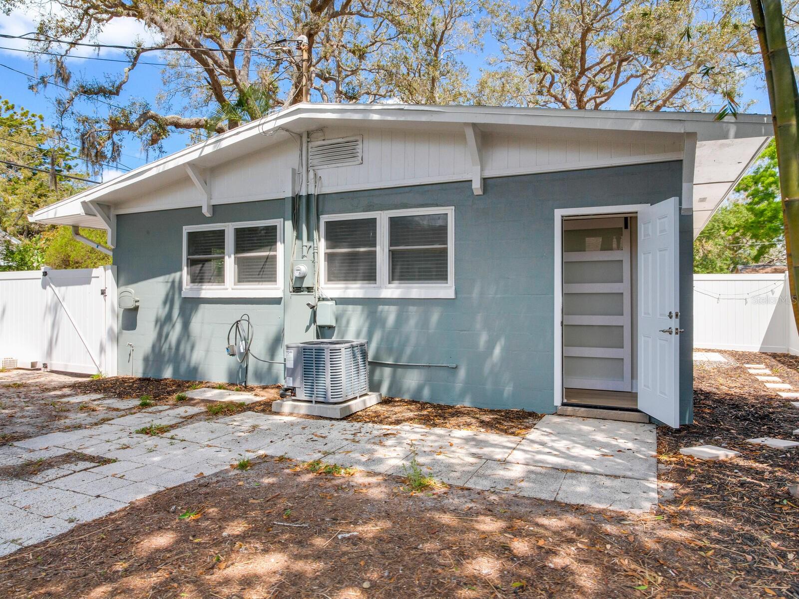 623 15TH AVE NW, LARGO, FL, 33770
