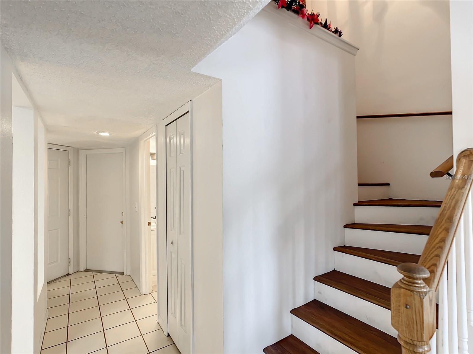 2211 COACH HOUSE BLVD #305, ORLANDO, FL, 32812