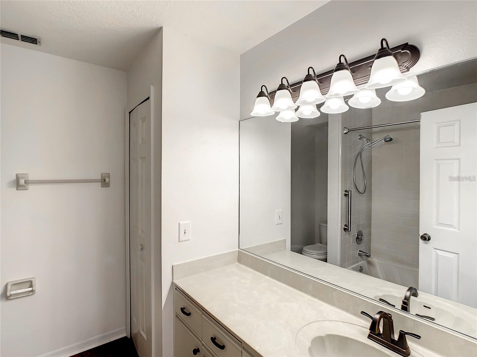 2211 COACH HOUSE BLVD #305, ORLANDO, FL, 32812