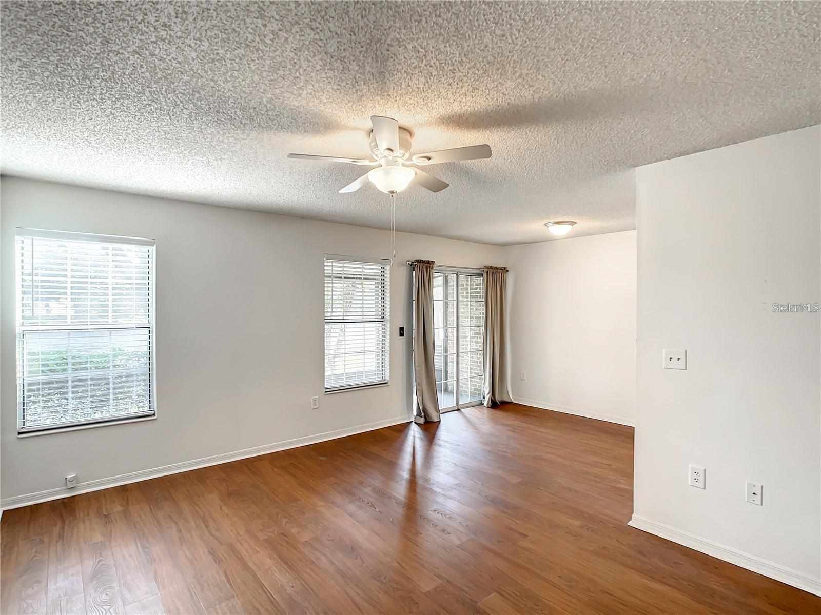 2211 COACH HOUSE BLVD #305, ORLANDO, FL, 32812