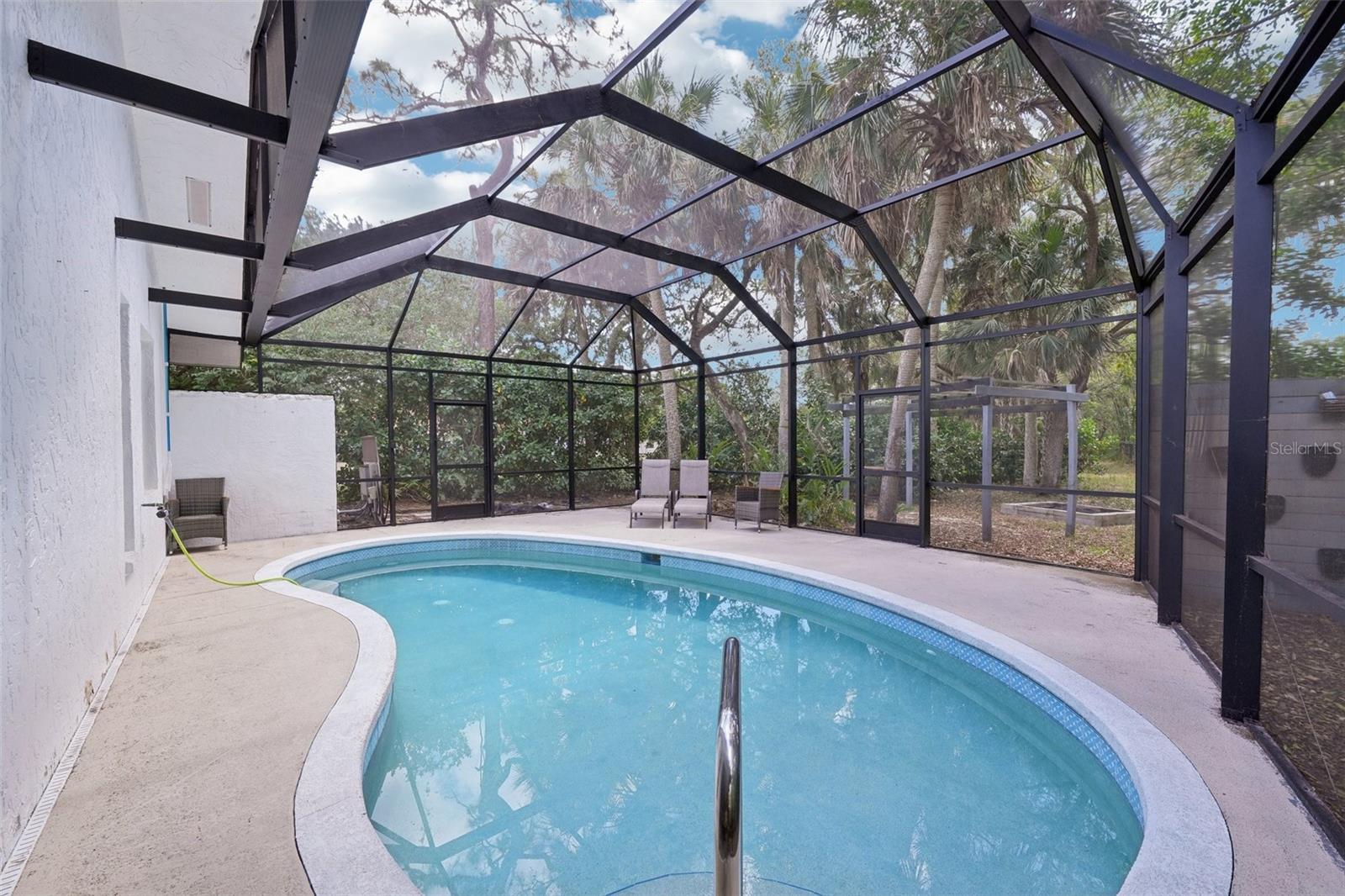 155 OLD TAMIAMI TRL, NAPLES, FL, 34110