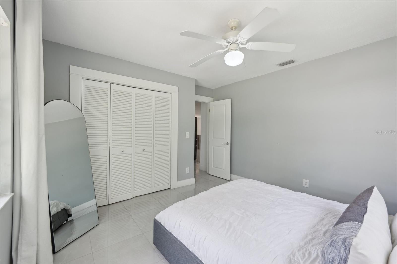155 OLD TAMIAMI TRL, NAPLES, FL, 34110