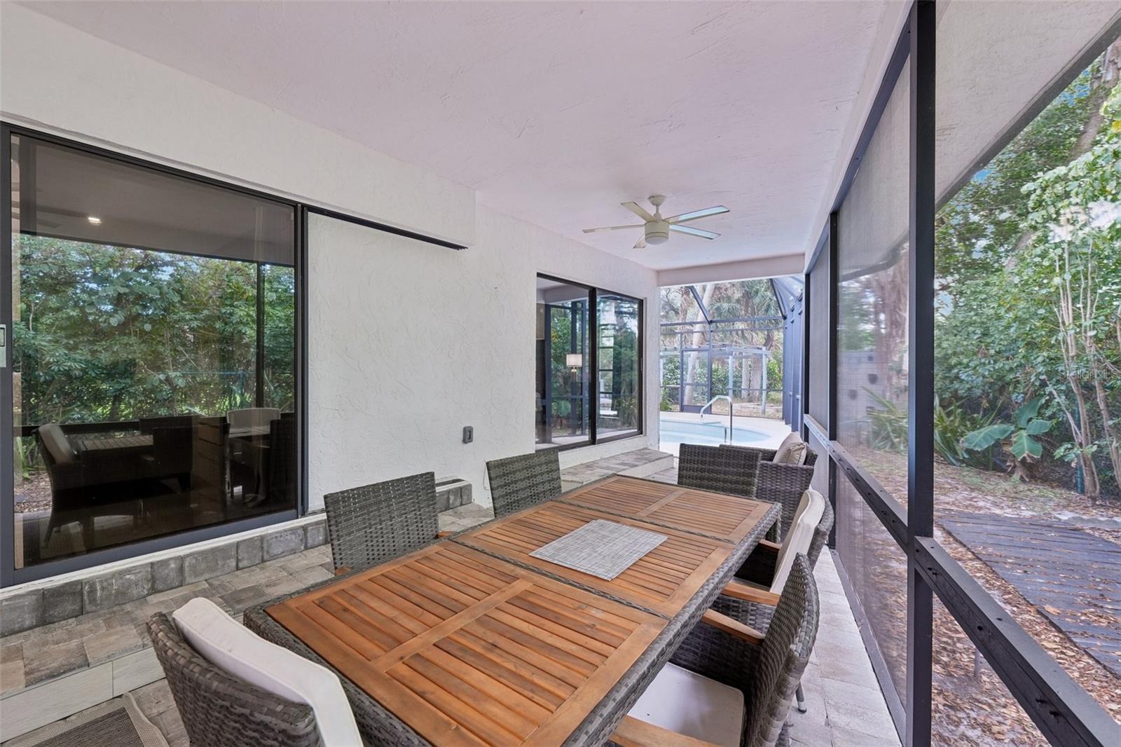 155 OLD TAMIAMI TRL, NAPLES, FL, 34110