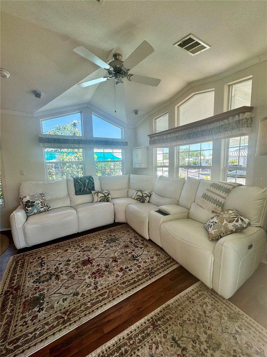 304 ST GEORGE DR, DAVENPORT, FL, 33837