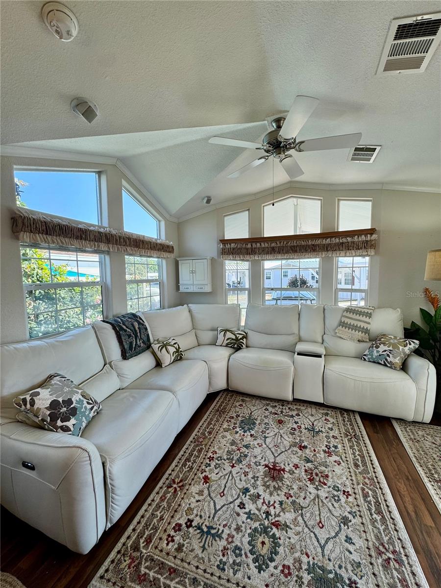 304 ST GEORGE DR, DAVENPORT, FL, 33837