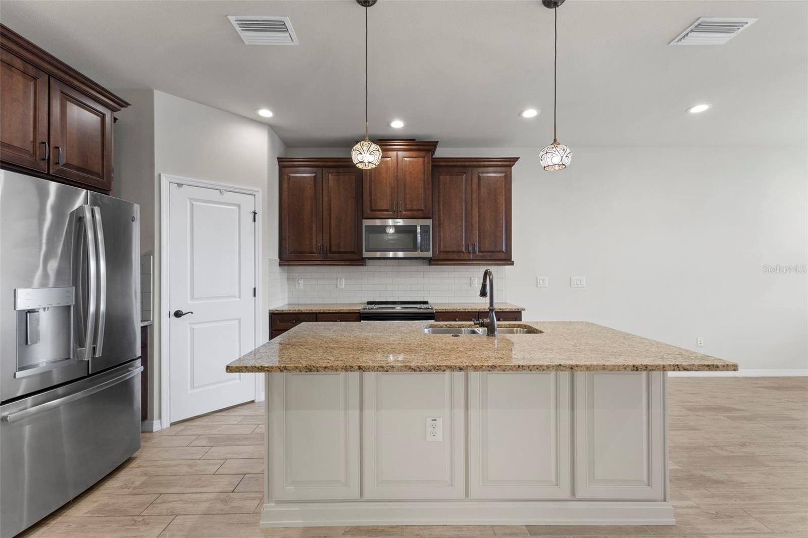 3214 PAINTED BLOSSOM CT, LUTZ, FL, 33558