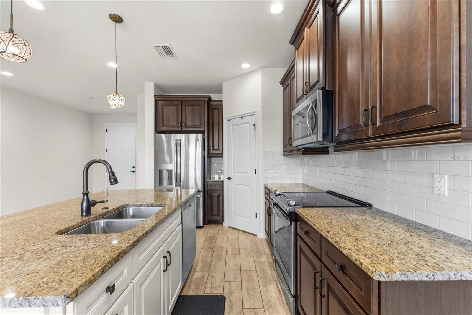 3214 PAINTED BLOSSOM CT, LUTZ, FL, 33558