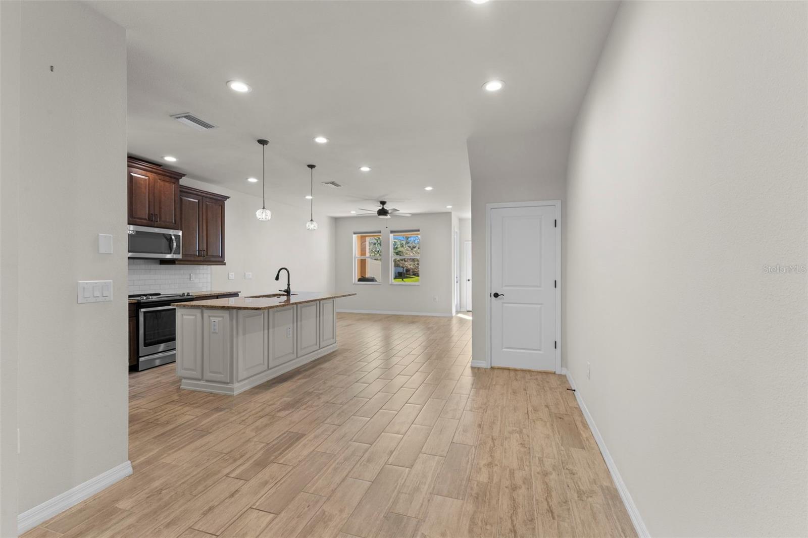 3214 PAINTED BLOSSOM CT, LUTZ, FL, 33558