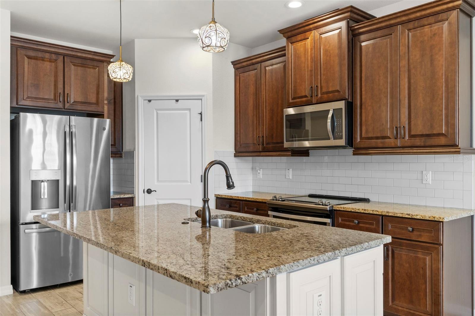 3214 PAINTED BLOSSOM CT, LUTZ, FL, 33558