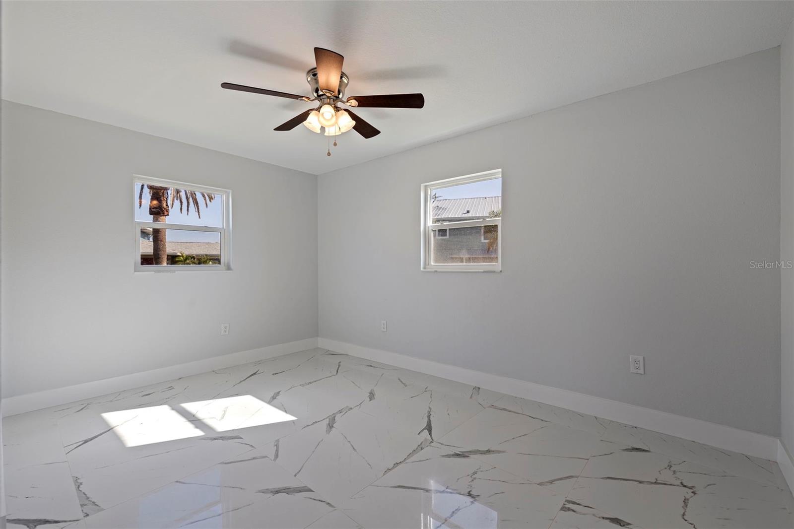 145 174TH TERRACE DR E, REDINGTON SHORES, FL, 33708