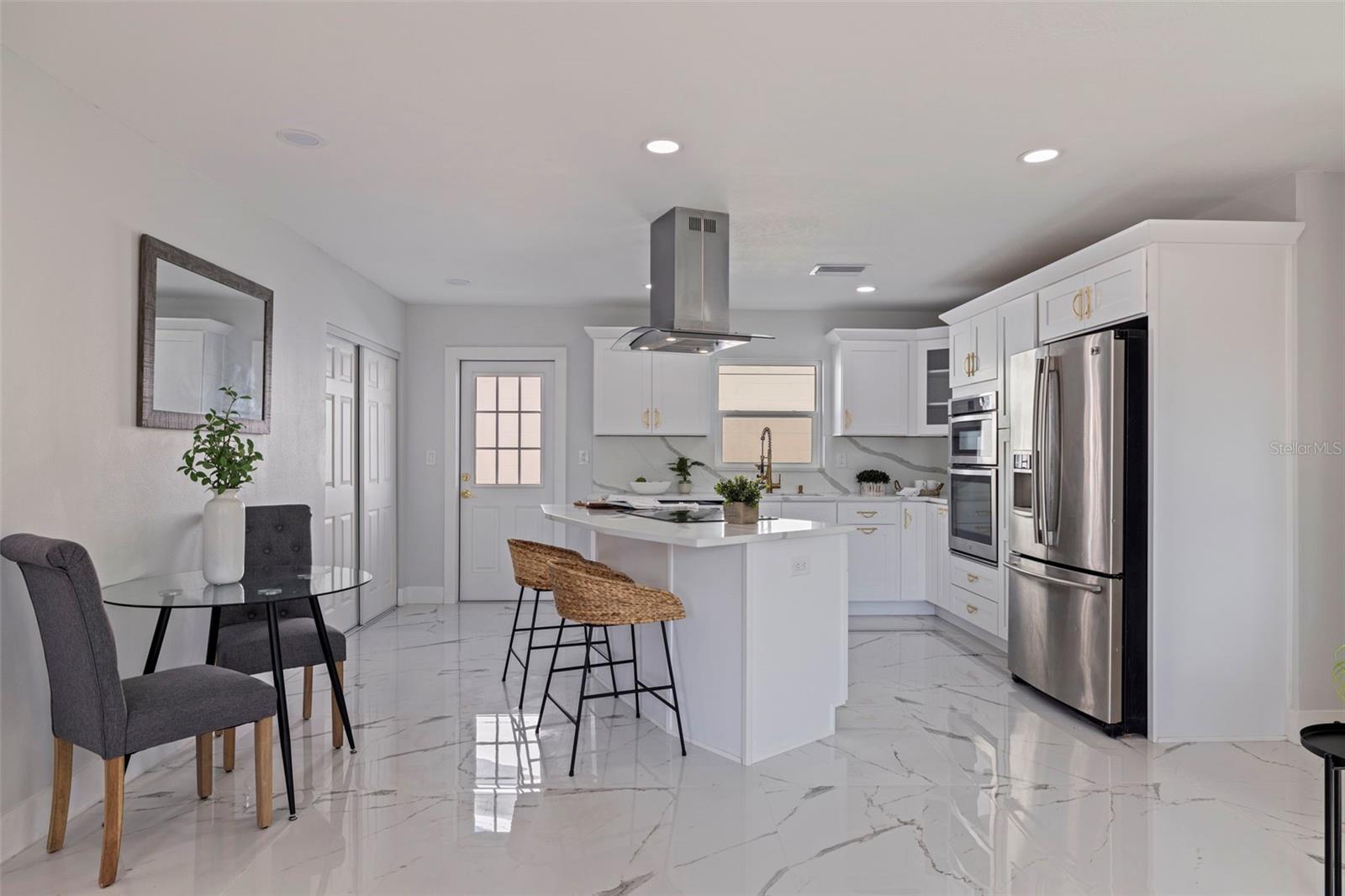 145 174TH TERRACE DR E, REDINGTON SHORES, FL, 33708