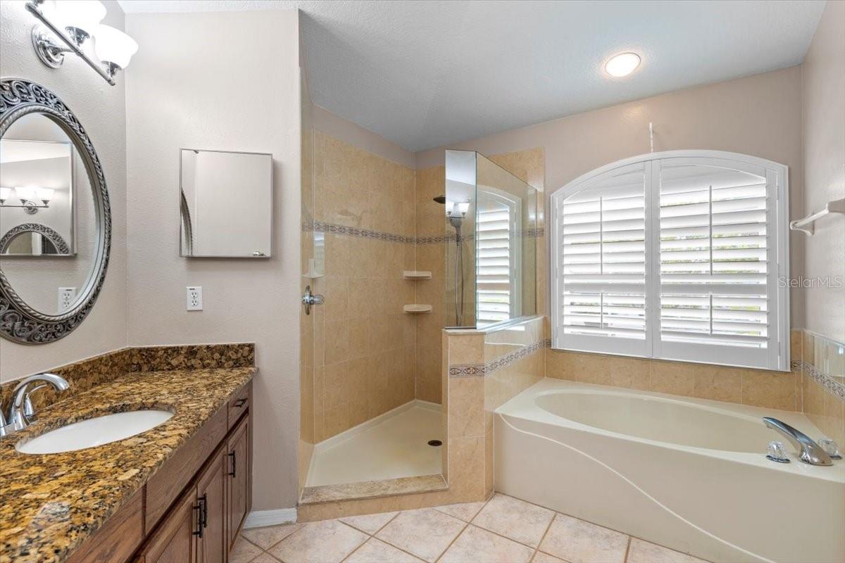 4508 COMPASS OAKS DR, VALRICO, FL, 33596