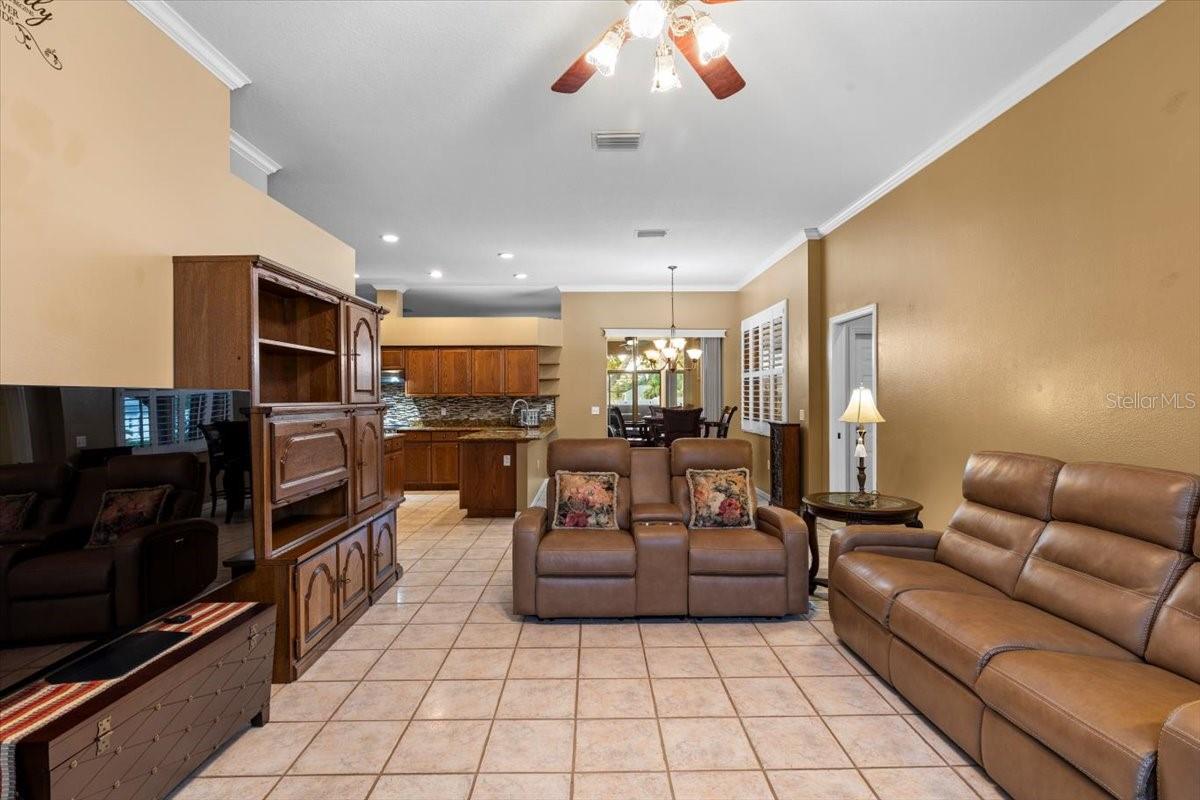 4508 COMPASS OAKS DR, VALRICO, FL, 33596