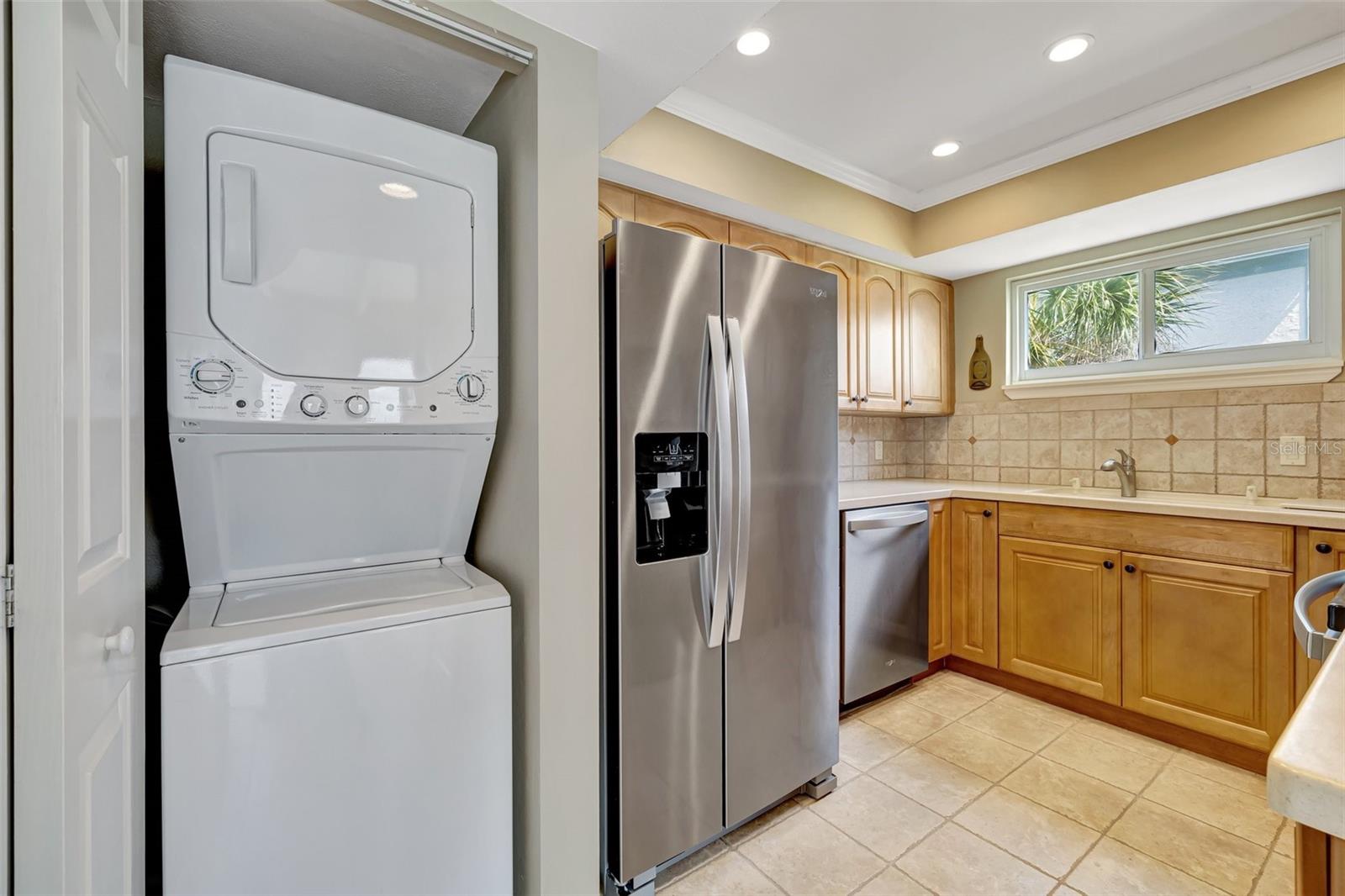 1451 GULF BLVD #205, CLEARWATER BEACH, FL, 33767