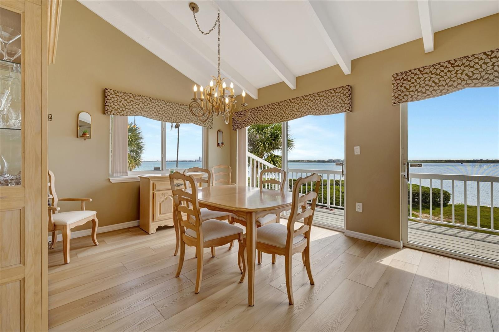 1451 GULF BLVD #205, CLEARWATER BEACH, FL, 33767