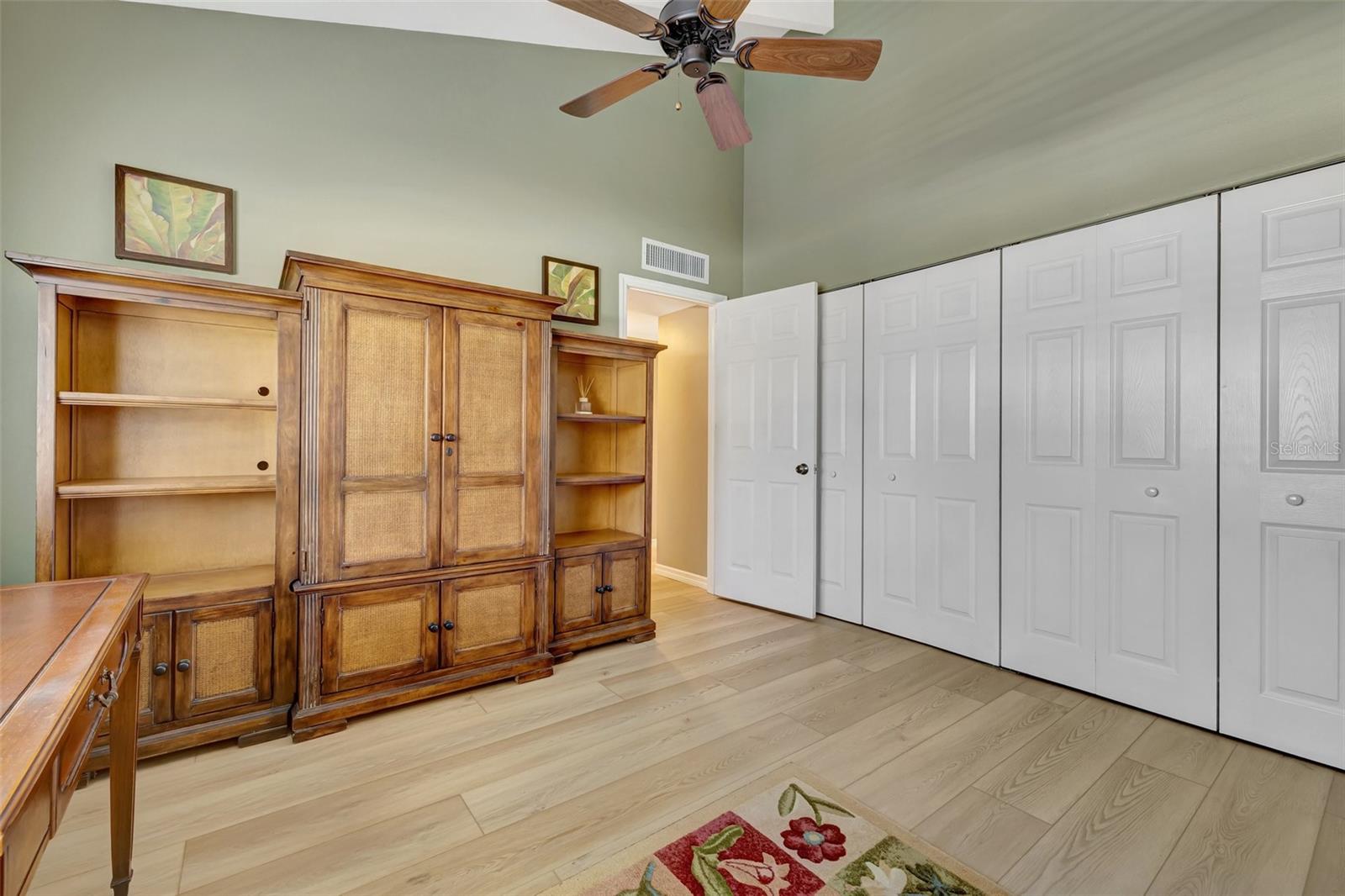 1451 GULF BLVD #205, CLEARWATER BEACH, FL, 33767