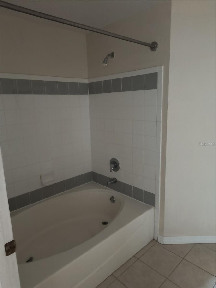 6685 QUEENS BOROUGH AVE #104, ORLANDO, FL, 32835