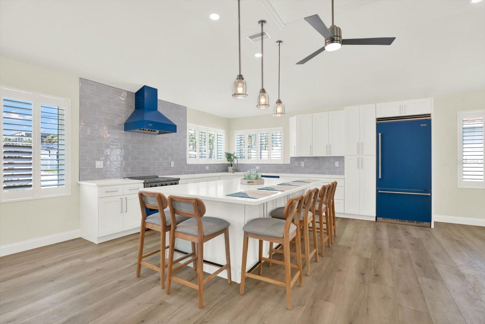 861 MANDALAY AVE, CLEARWATER, FL, 33767