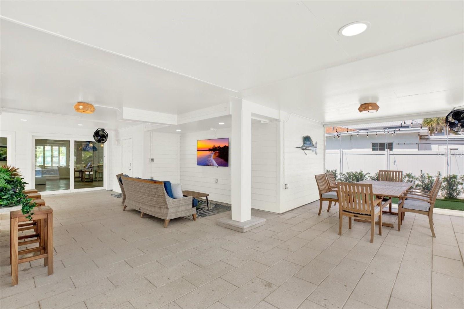 861 MANDALAY AVE, CLEARWATER, FL, 33767
