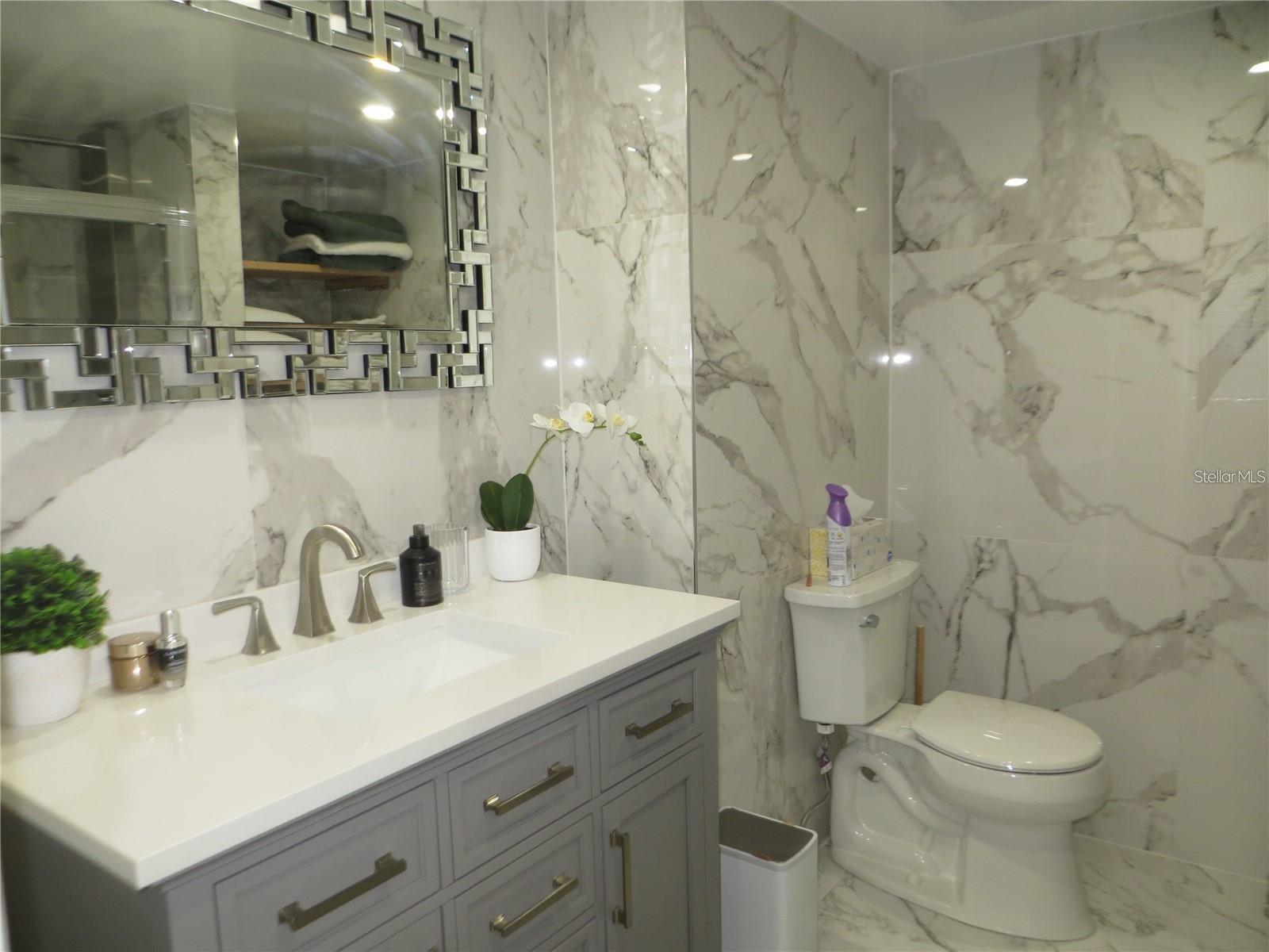 400 ISLAND WAY #210, CLEARWATER, FL, 33767