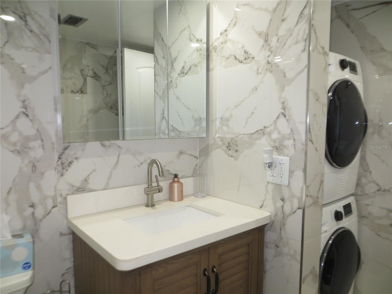 400 ISLAND WAY #210, CLEARWATER, FL, 33767