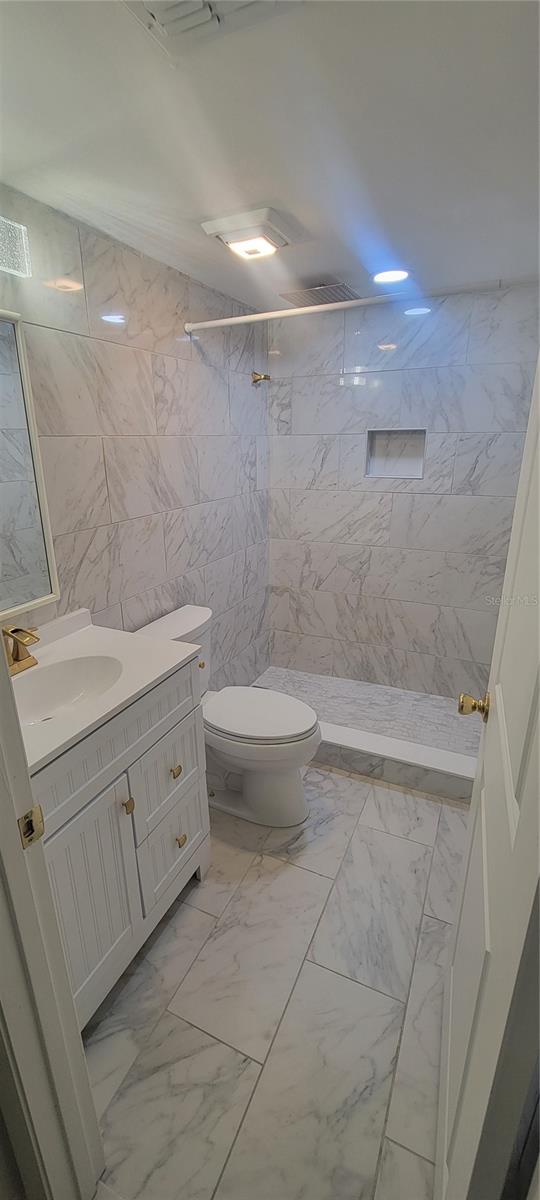 100 SWEETGUM WOODS CT #8D, DELTONA, FL, 32725