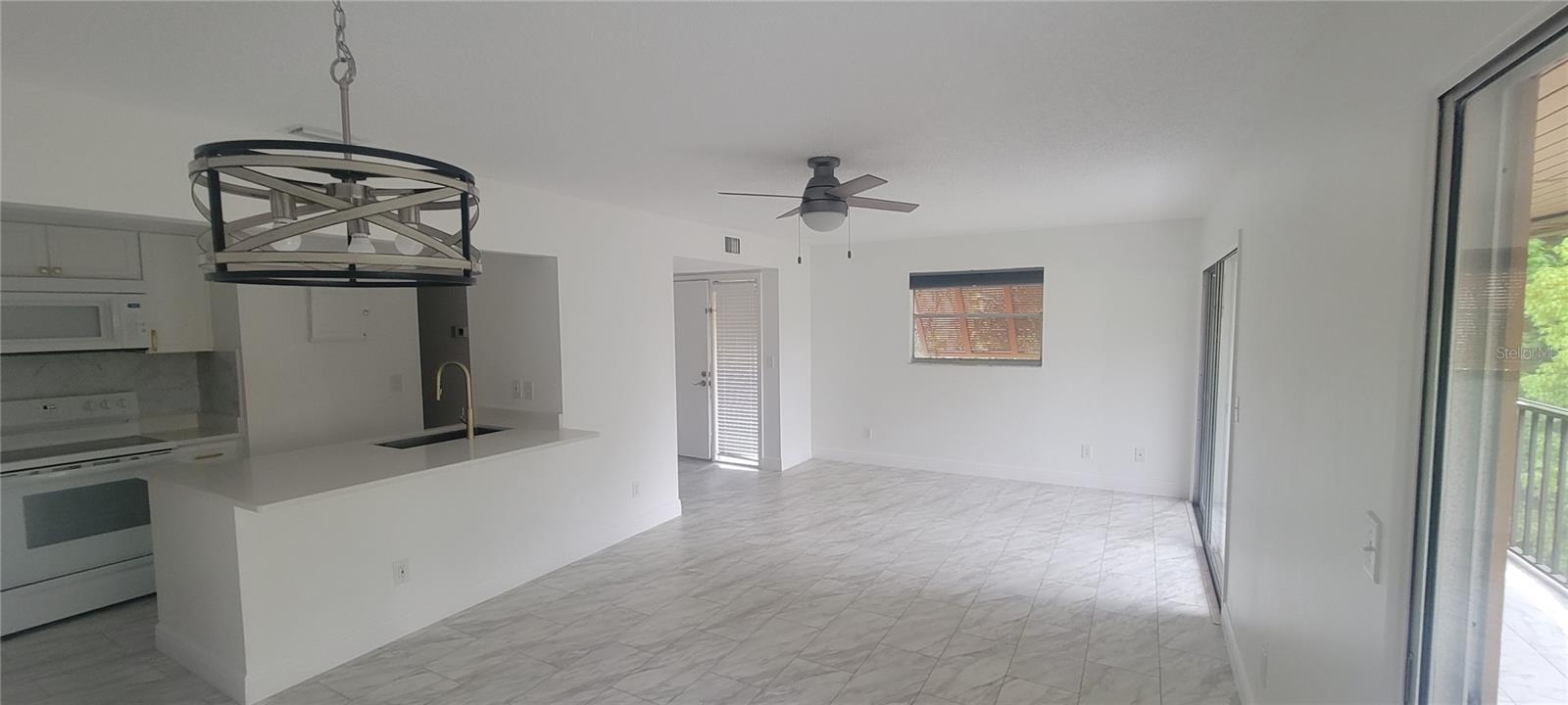 100 SWEETGUM WOODS CT #8D, DELTONA, FL, 32725