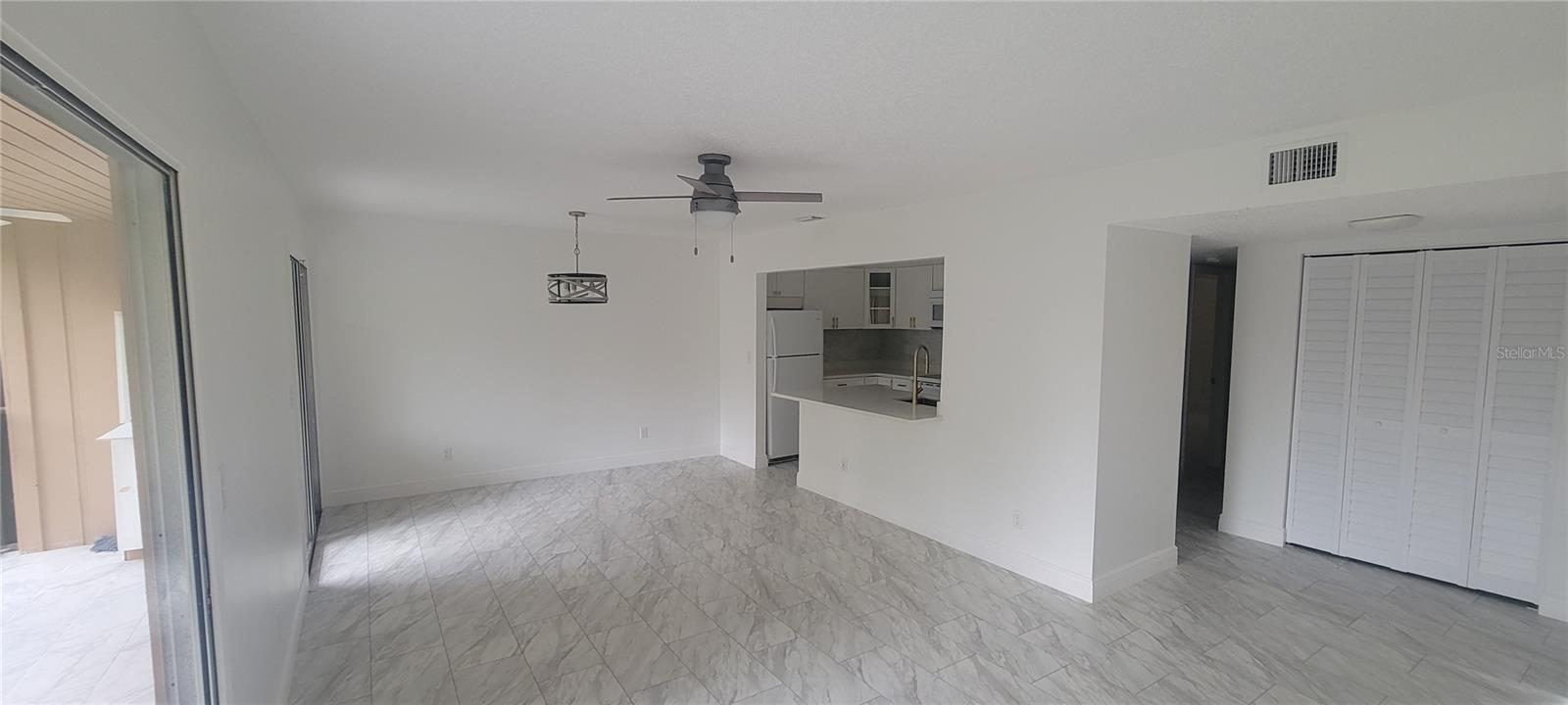 100 SWEETGUM WOODS CT #8D, DELTONA, FL, 32725