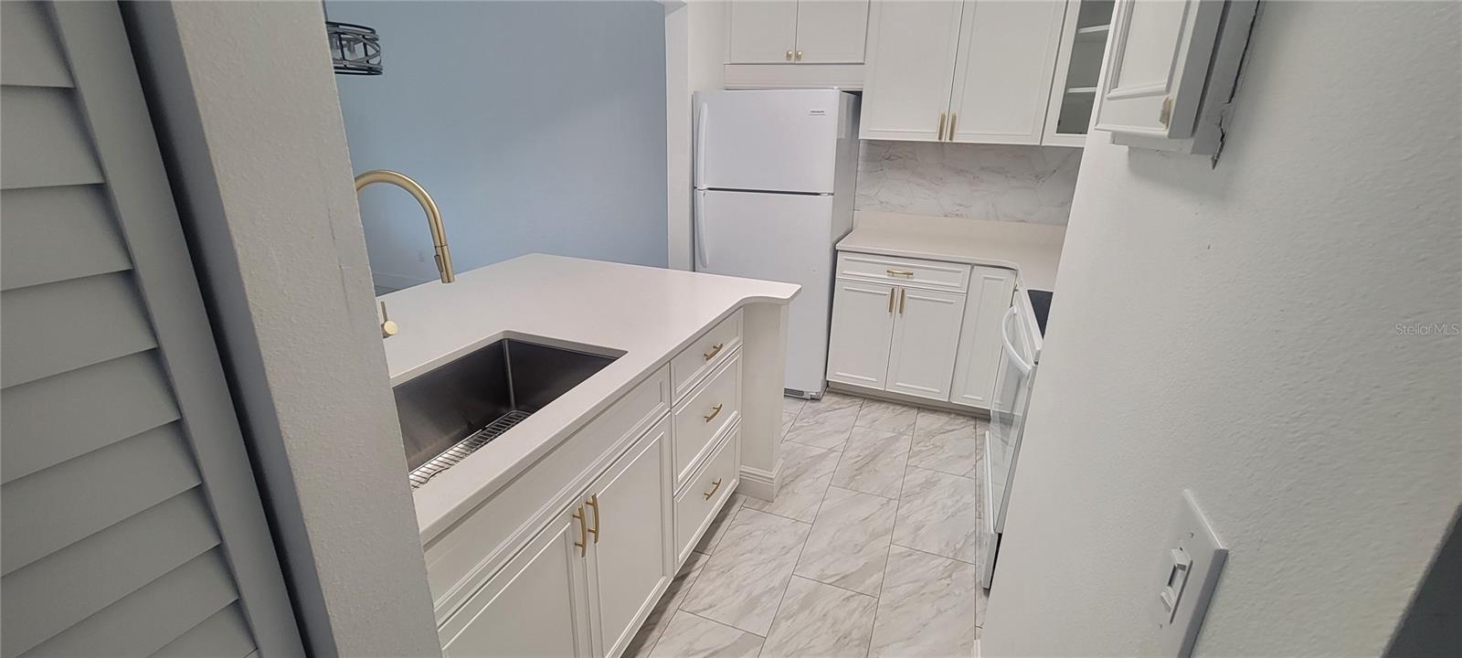 100 SWEETGUM WOODS CT #8D, DELTONA, FL, 32725