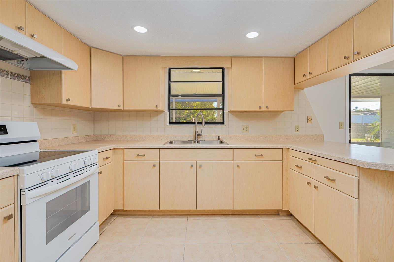 2921 SABAL PALM DR, EDGEWATER, FL, 32141