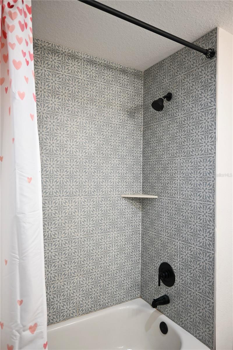 517 WALNUT ST, AUBURNDALE, FL, 33823