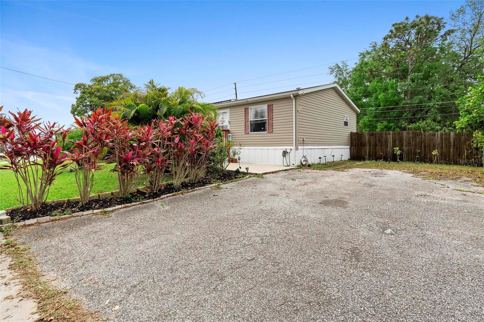 7514 CHARLIN PKWY, ORLANDO, FL, 32822