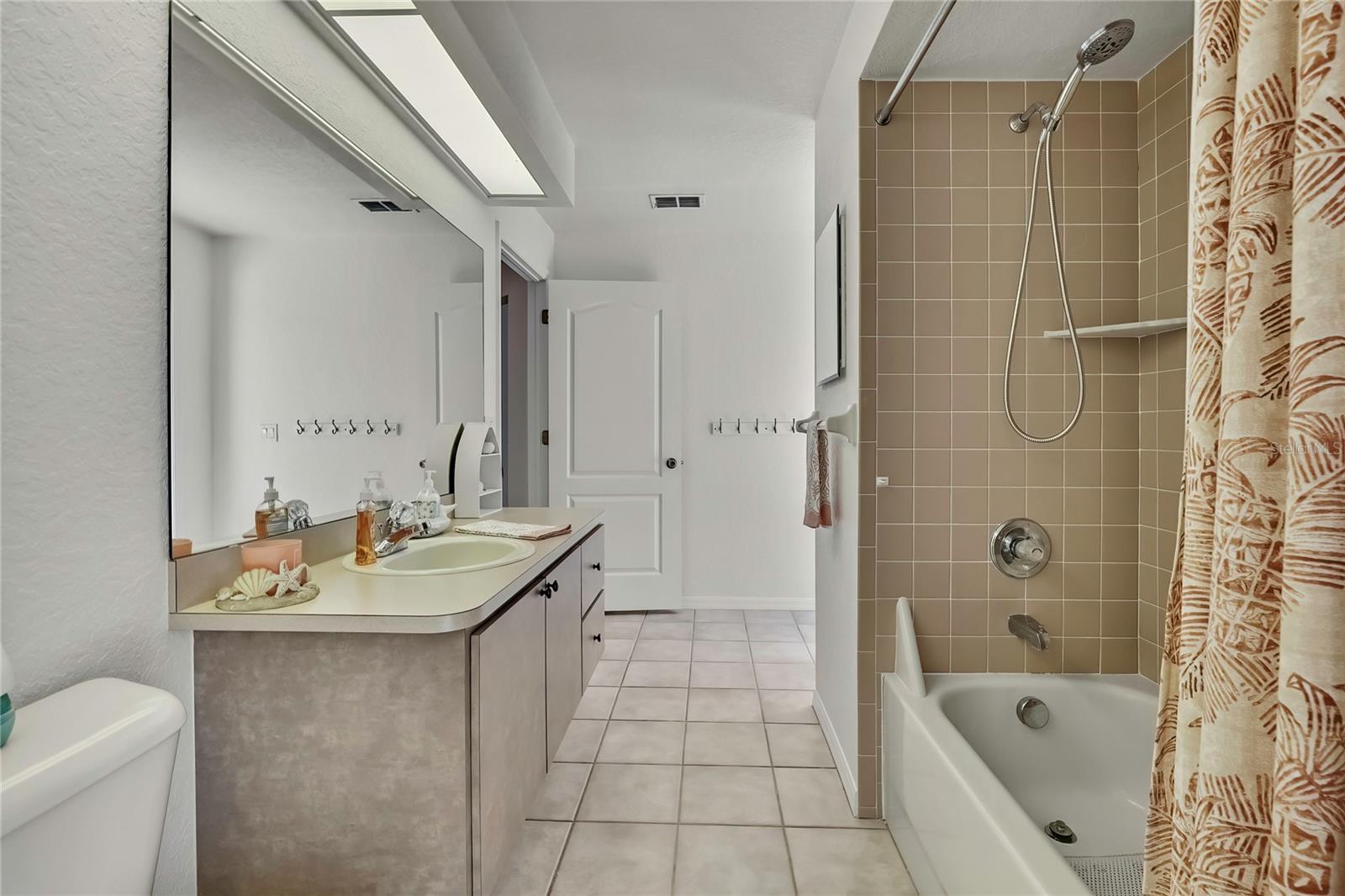 6445 OWL RD, WEEKI WACHEE, FL, 34613