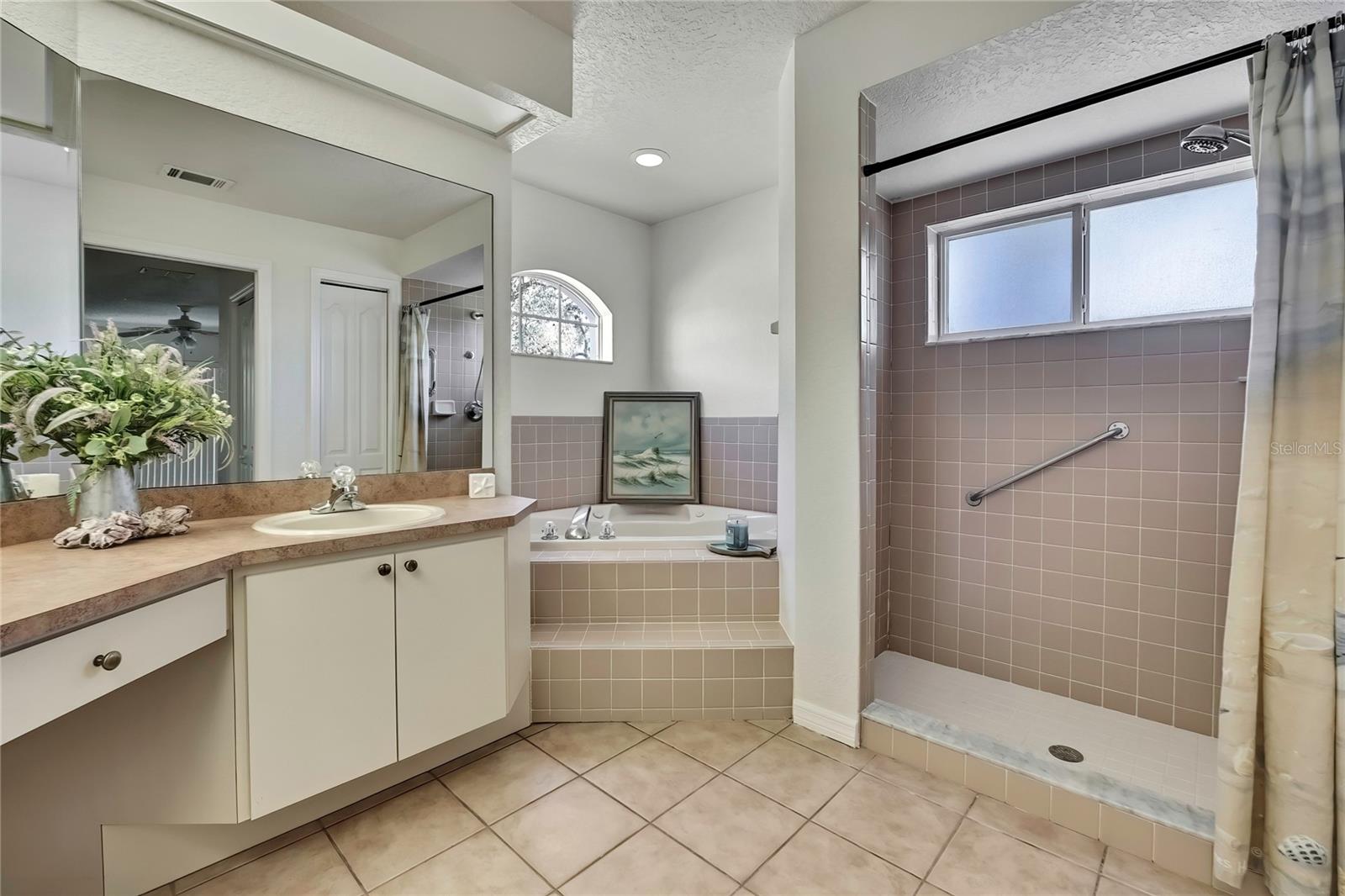 6445 OWL RD, WEEKI WACHEE, FL, 34613