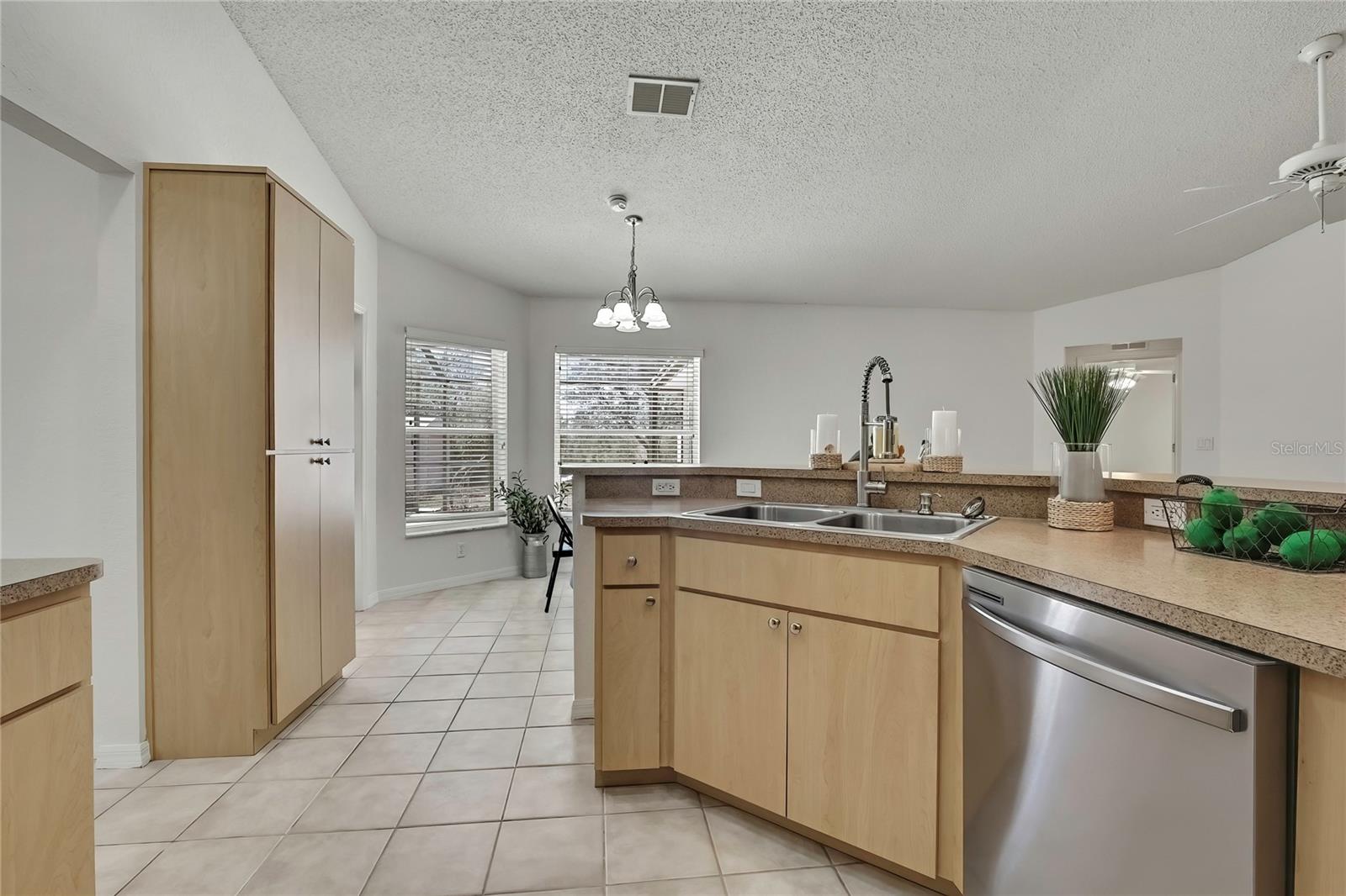 6445 OWL RD, WEEKI WACHEE, FL, 34613