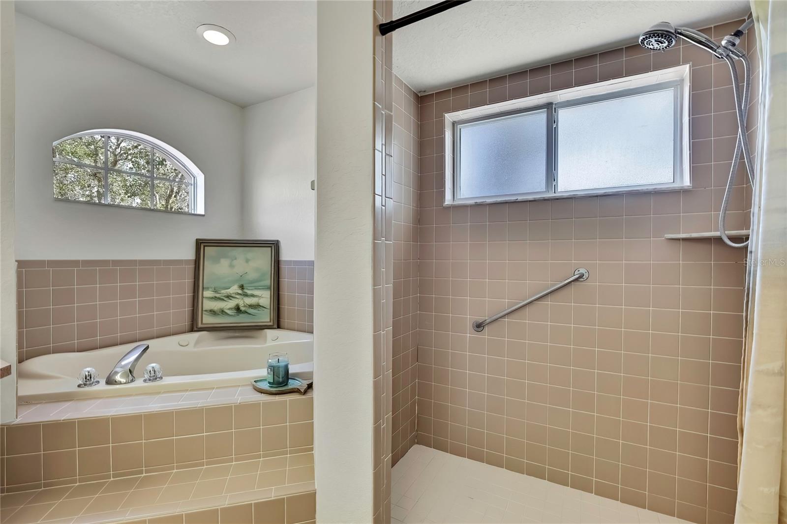 6445 OWL RD, WEEKI WACHEE, FL, 34613