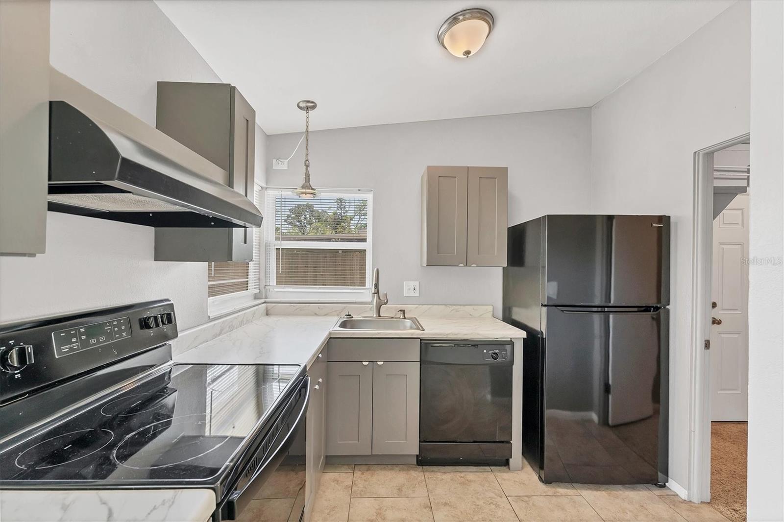 3545 LALANI BLVD, SARASOTA, FL, 34232