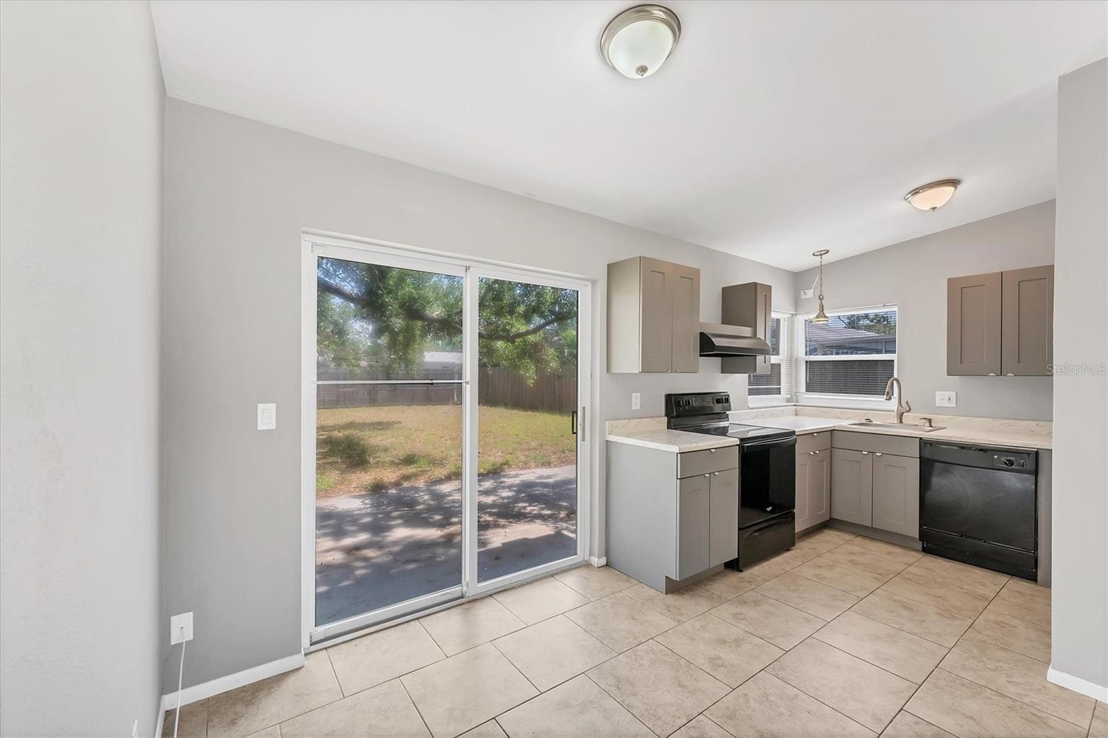 3545 LALANI BLVD, SARASOTA, FL, 34232