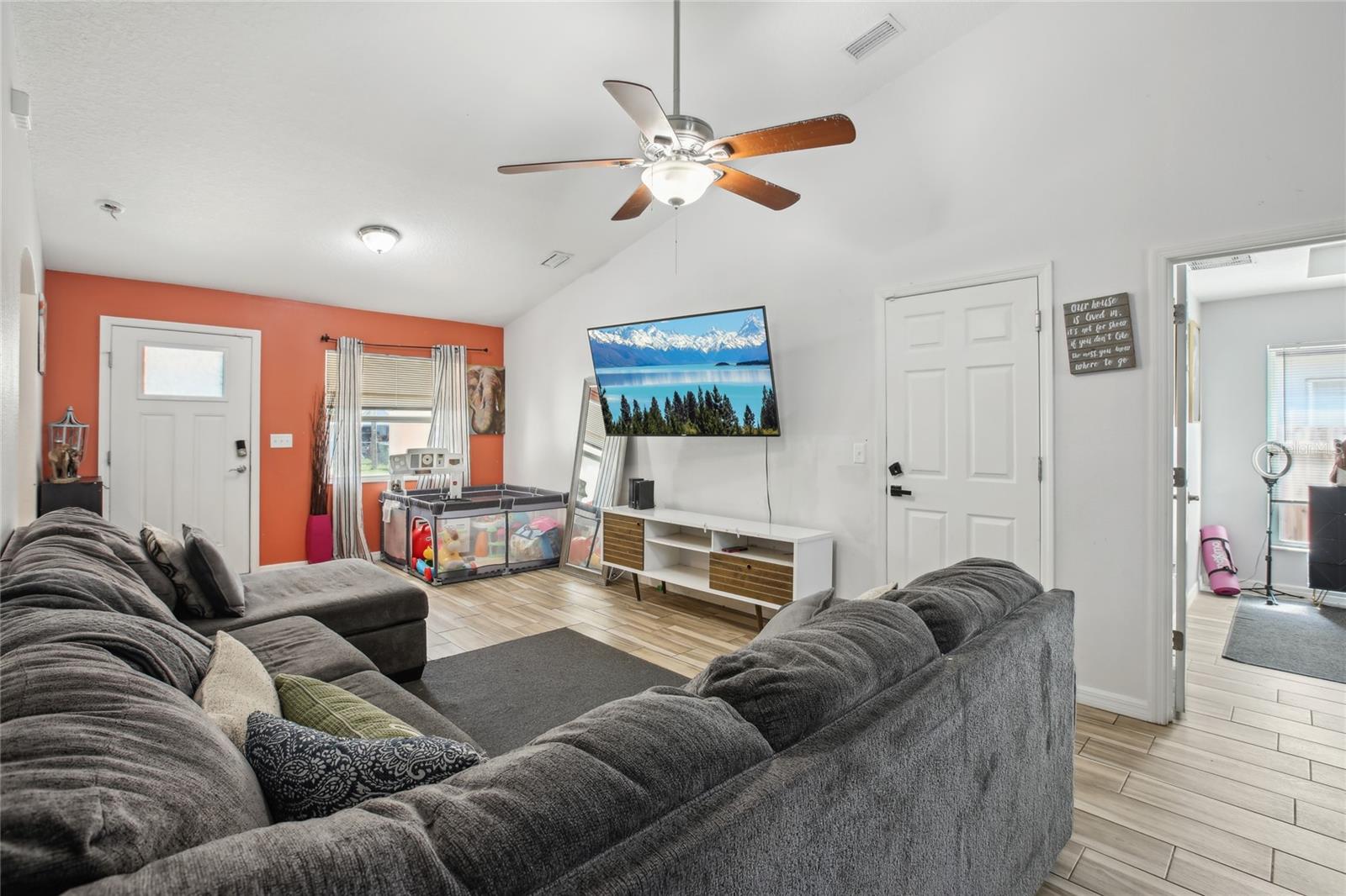 1614 E NOME ST, TAMPA, FL, 33604